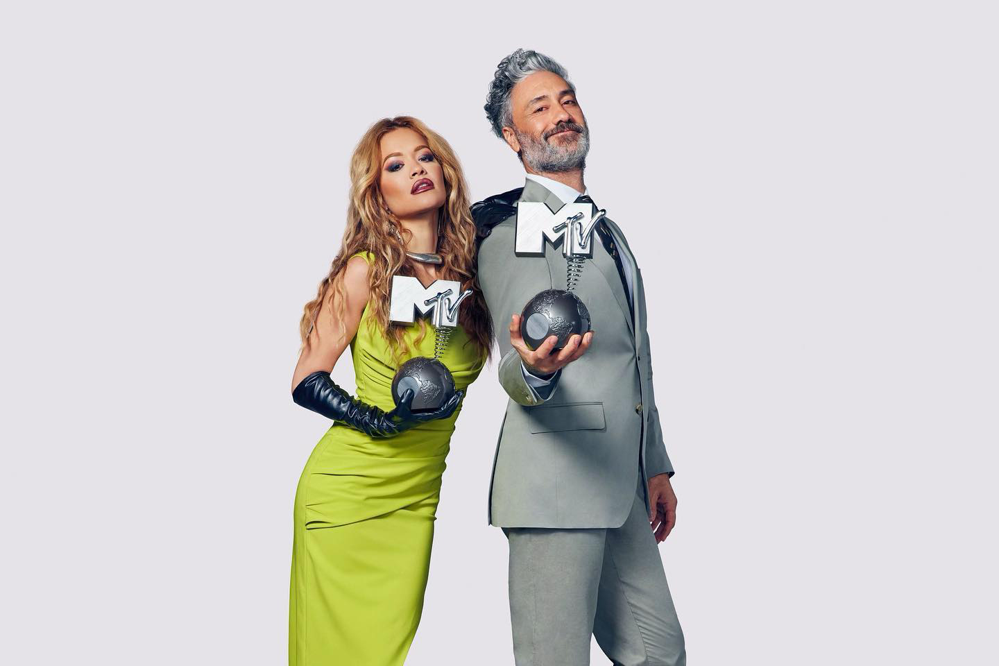 Rita Ora, Taika Waititi, MTV EMA 2022